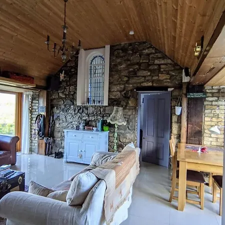Holiday home Secluded Private Hot-tub, Sauna & Fire-pit Carrick-on-Shannon