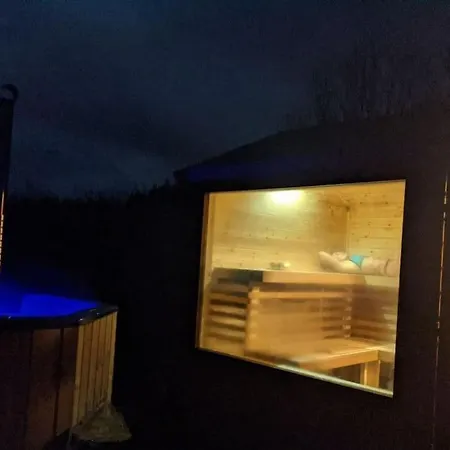 Holiday home Secluded Private Hot-tub, Sauna & Fire-pit