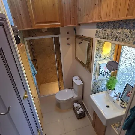 Secluded Private Hot-tub, Sauna & Fire-pit Holiday home Carrick-on-Shannon