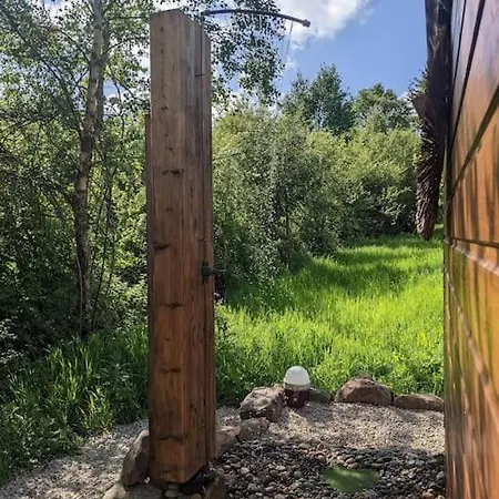 Secluded Private Hot-tub, Sauna & Fire-pit Holiday home *
