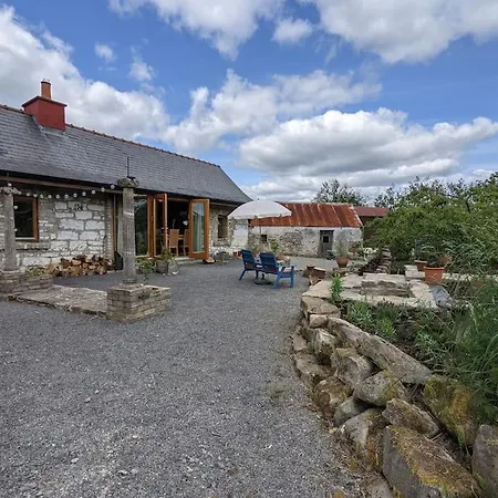 Holiday home Secluded Private Hot-tub, Sauna & Fire-pit Carrick-on-Shannon