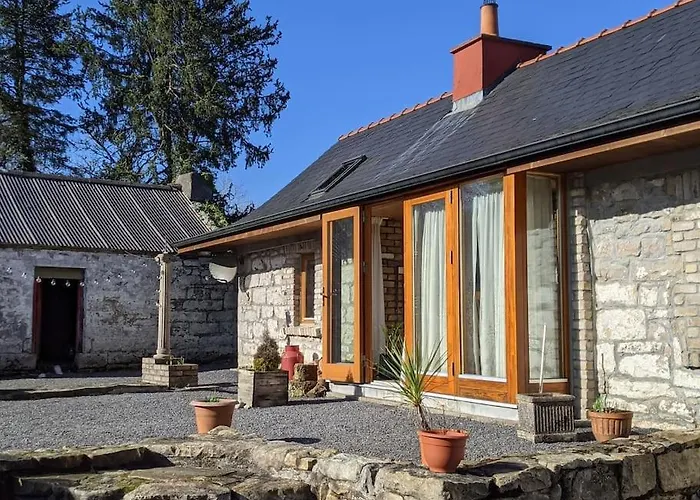 Secluded Private Hot-tub, Sauna & Fire-pit Carrick-on-Shannon