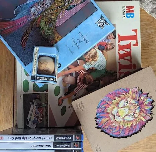 Secluded Private Hot-tub, Sauna & Fire-pit Holiday home