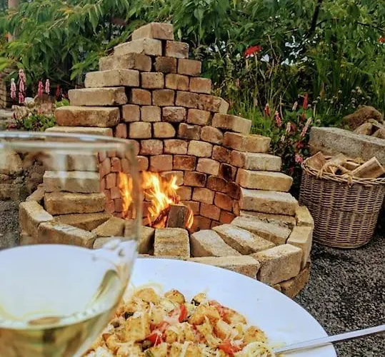 Secluded Private Hot-tub, Sauna & Fire-pit Holiday home Carrick-on-Shannon