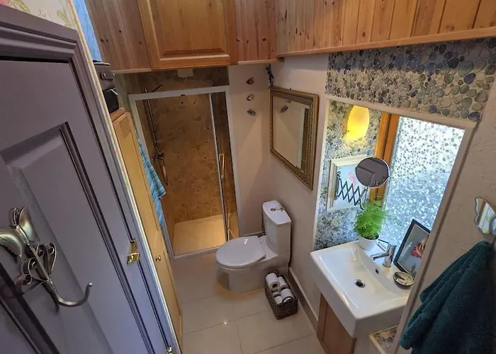 Secluded Private Hot-tub, Sauna & Fire-pit Holiday home Carrick-on-Shannon