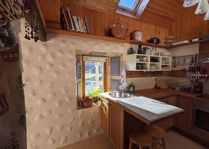 Secluded Private Hot-tub, Sauna & Fire-pit Carrick-on-Shannon